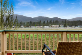 Fairway Wings Chalet Relaxing Modern Airport Cottage